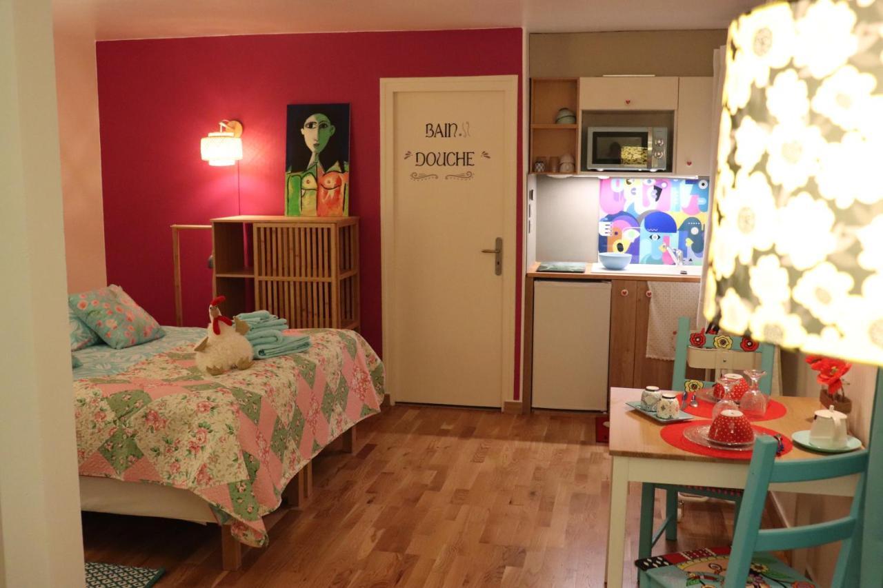 Le Studio De Manoline Бурж Екстериор снимка